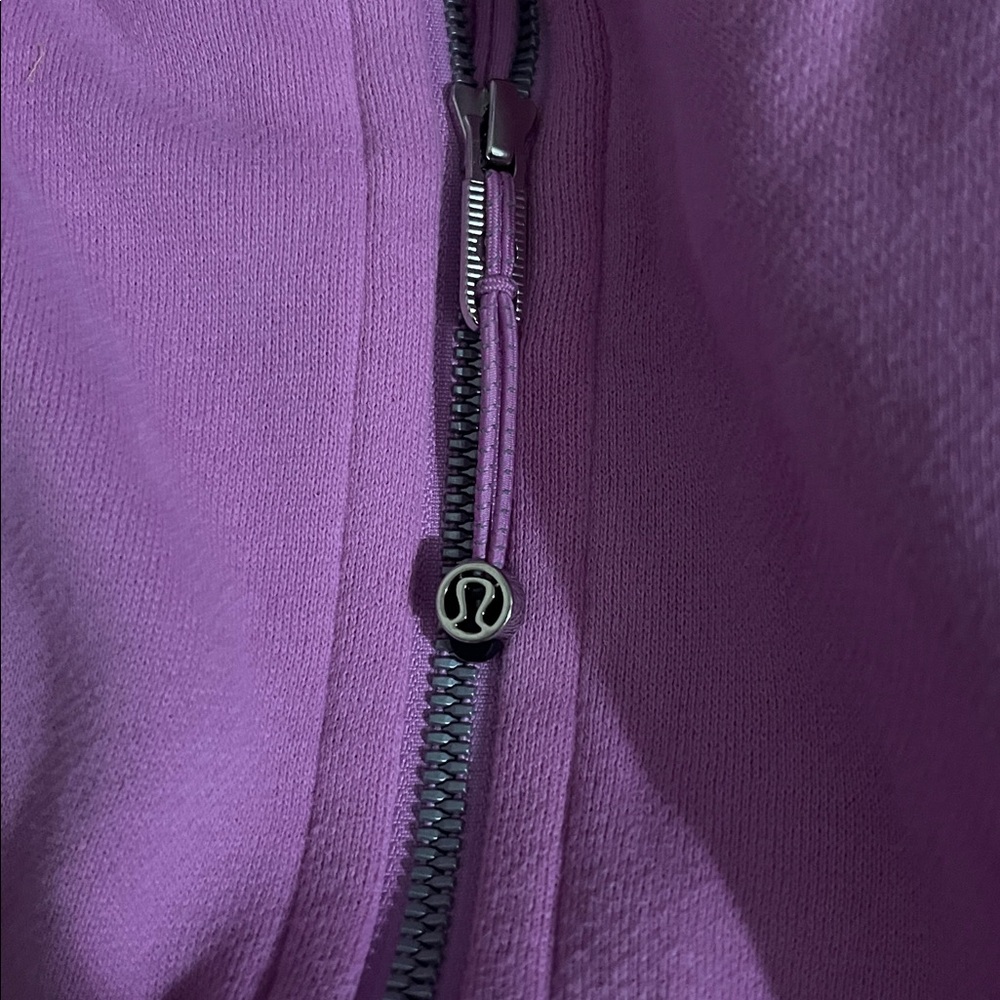 M26 Lululemon Scuba Sweater - Picture 5 of 6